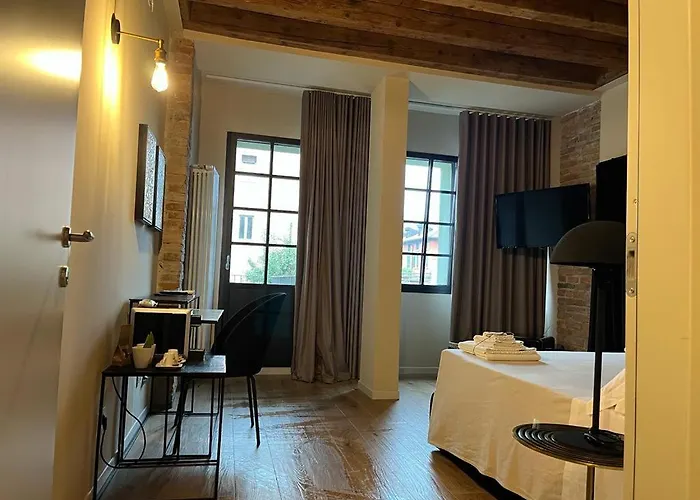 Gatto Bianco Bergamo